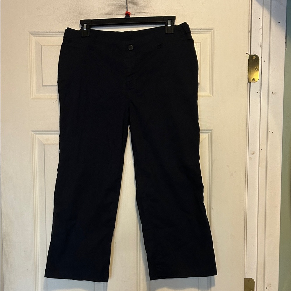 Attention Cropped Black Pants Size 6